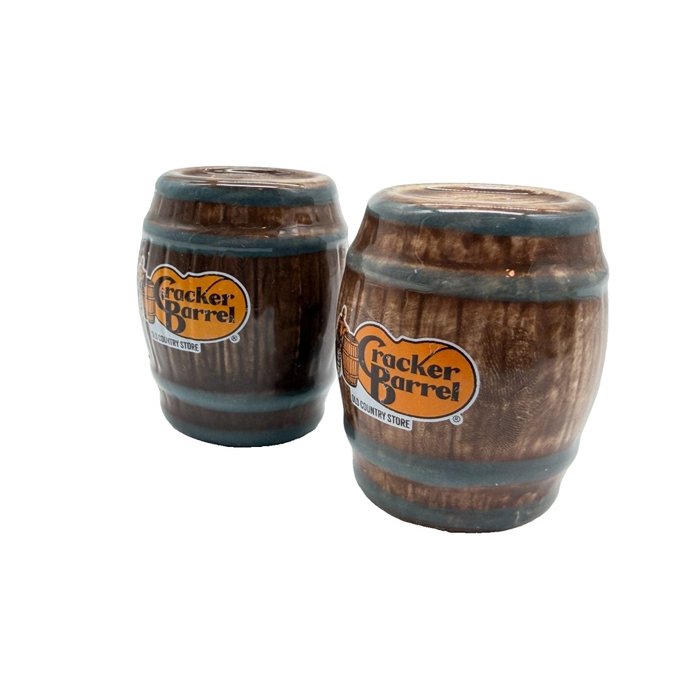 Cracker Barrel Old Country Store Ceramic Barrel Salt & Pepper Shakers Set Brown